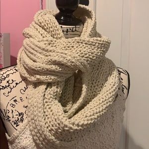 gold sparkley infinitely scarf